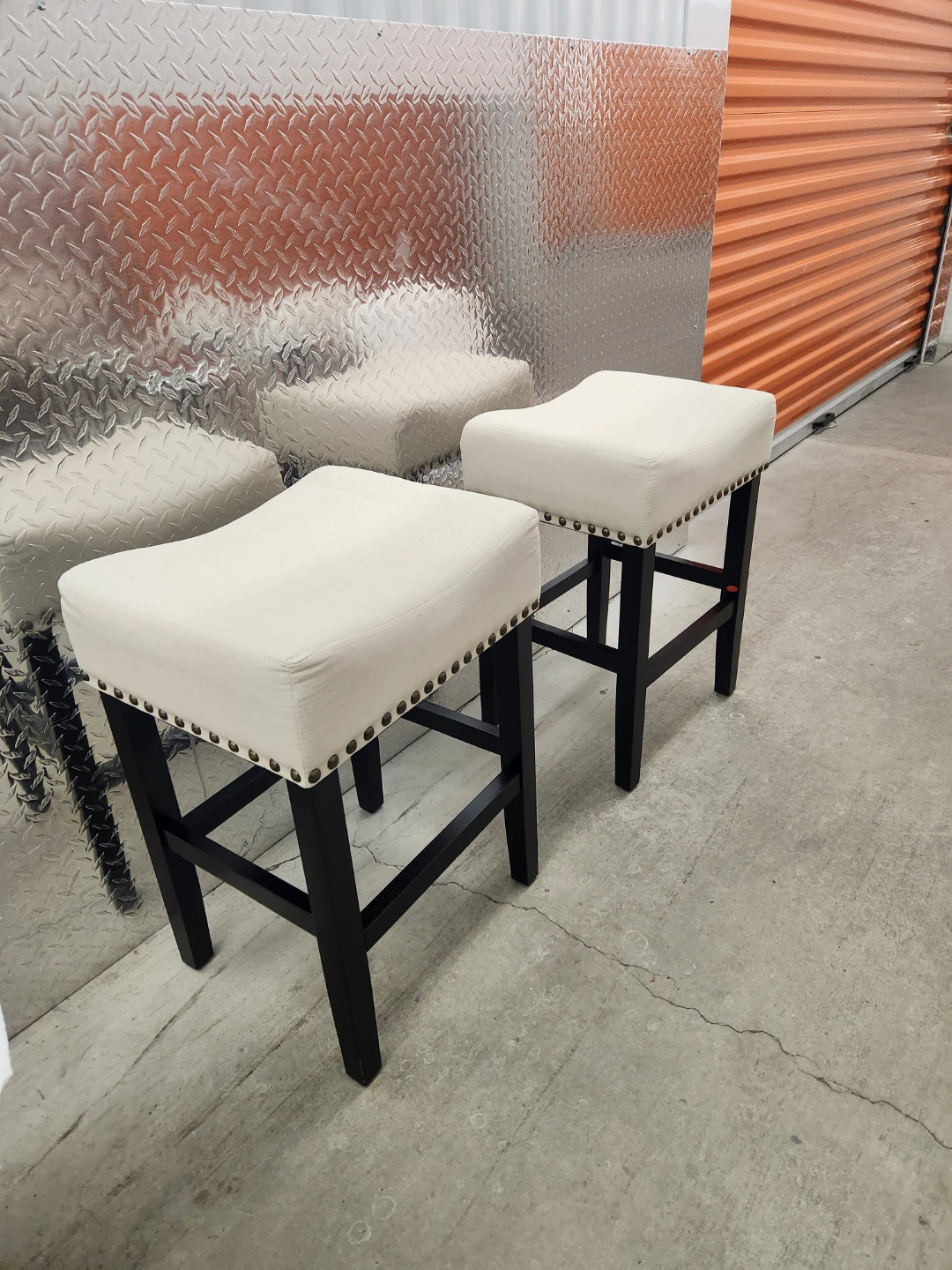 Set of 4 Cream Upholstered Bar Stools - photo 2