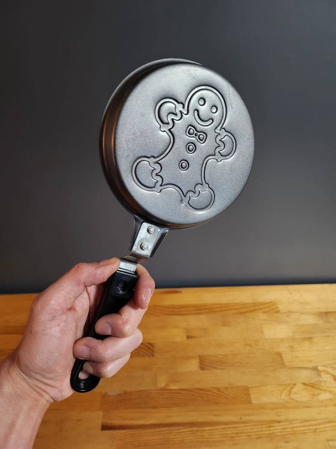 Gingerbread Man Pancake Pan - photo 2