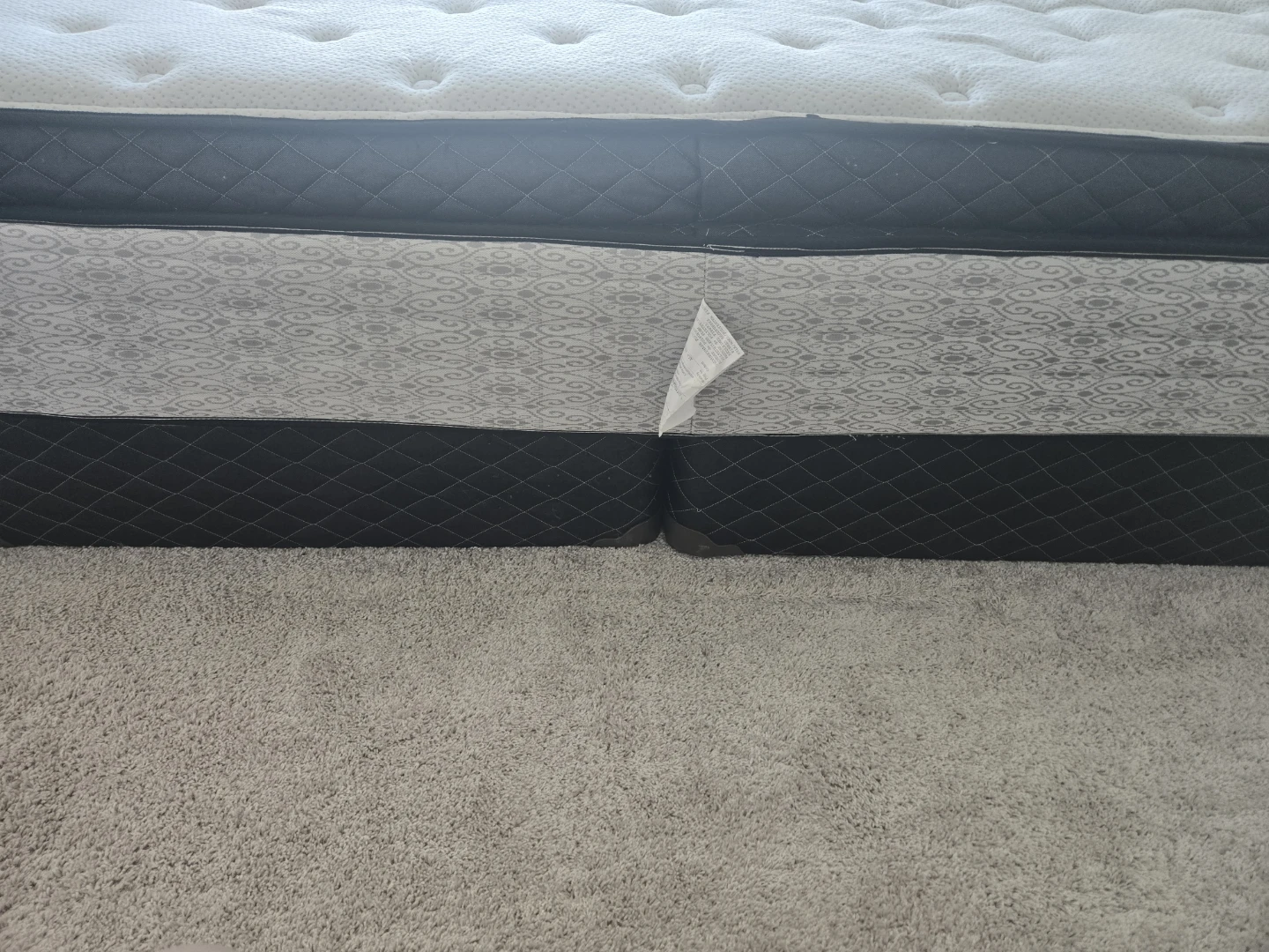King Sized Mattress - Polyurethane Foam - 7 to 10 years old - photo 3