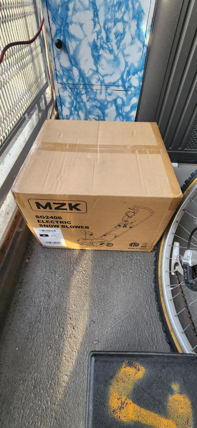 MZK SG2406 Electric Snow Blower - New in Box! - photo 2