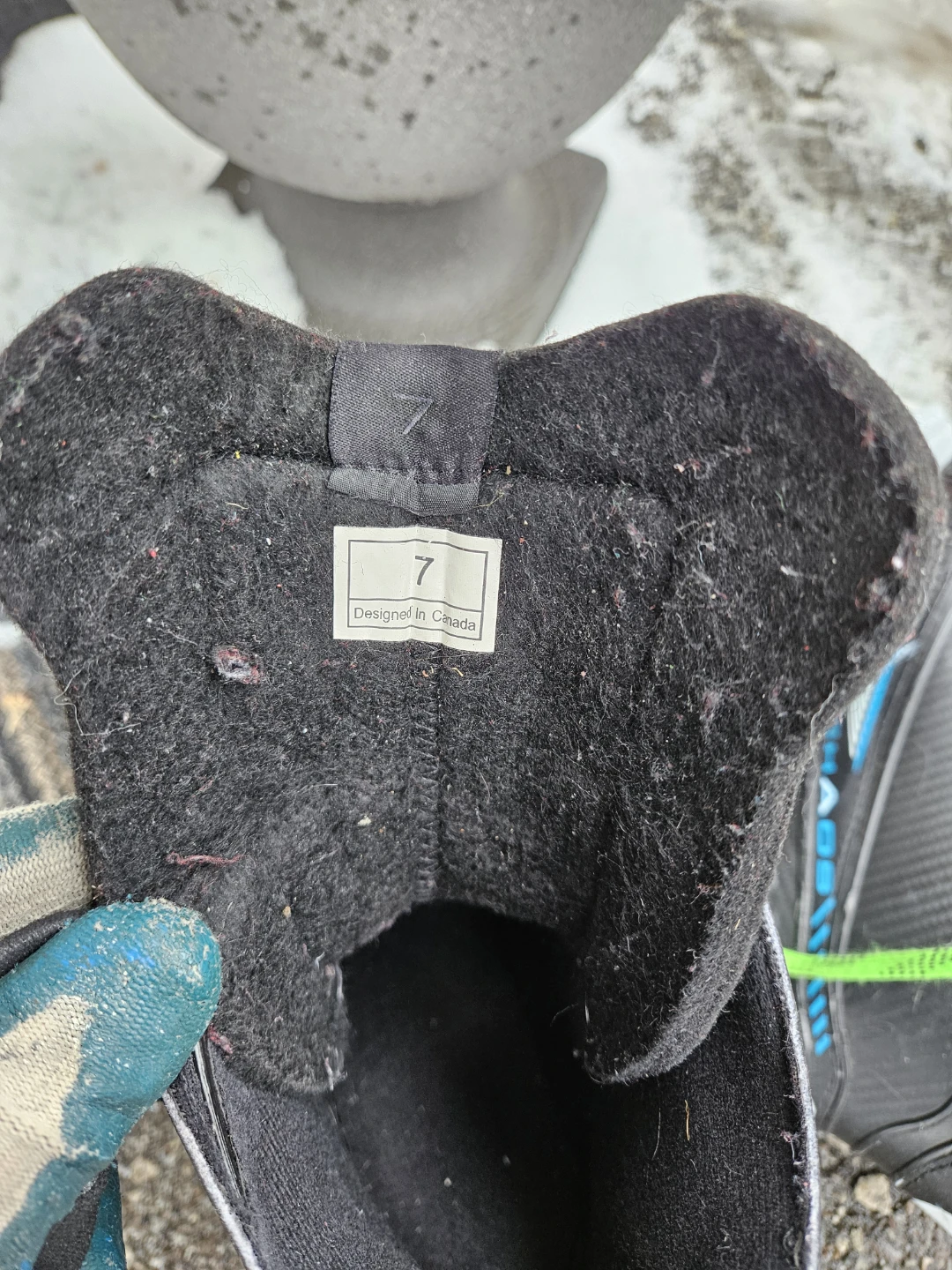 CCM CBX 85 Ice Skates - Size 7 - photo 2