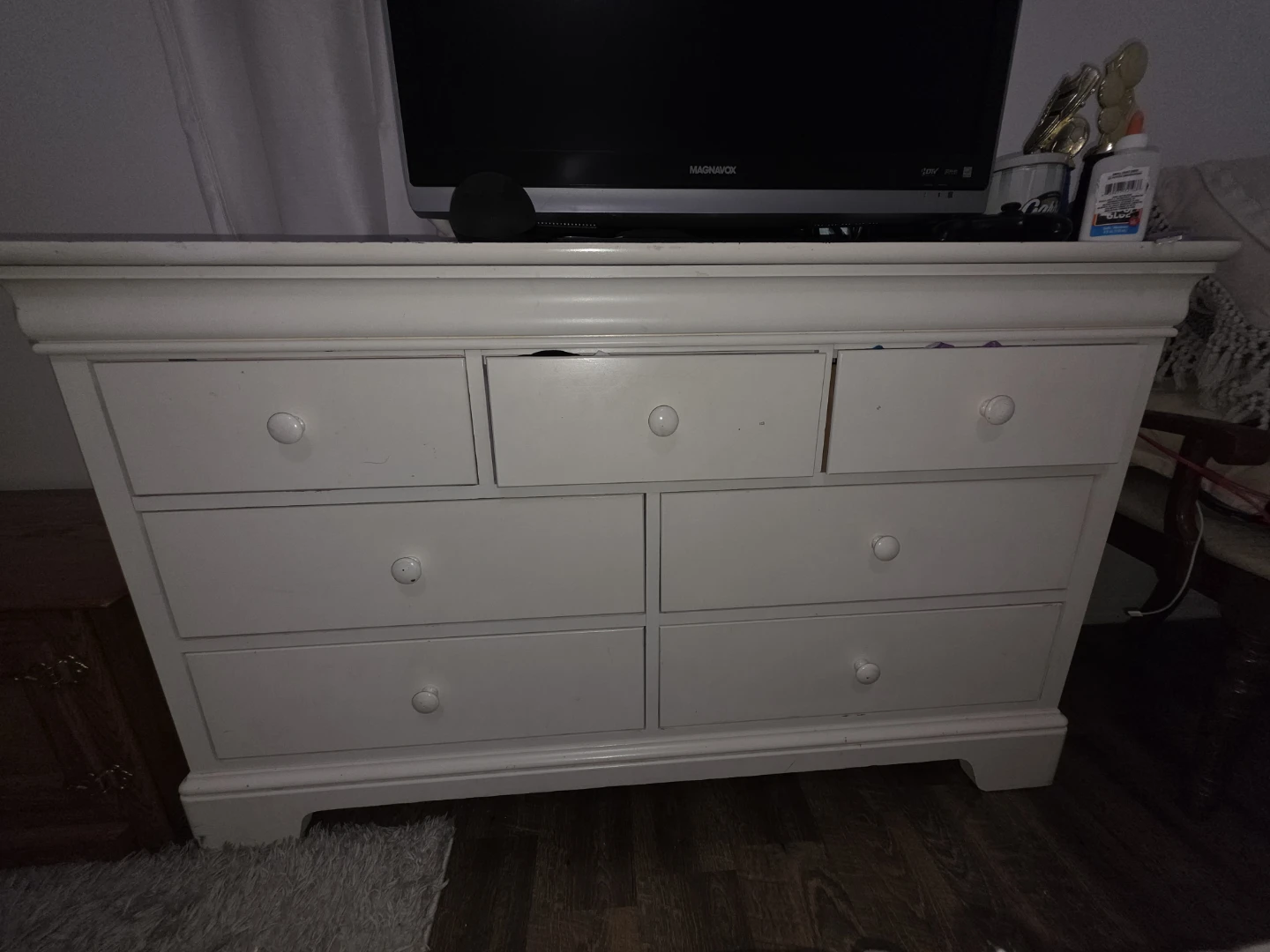 White 7-Drawer Dresser - photo 2