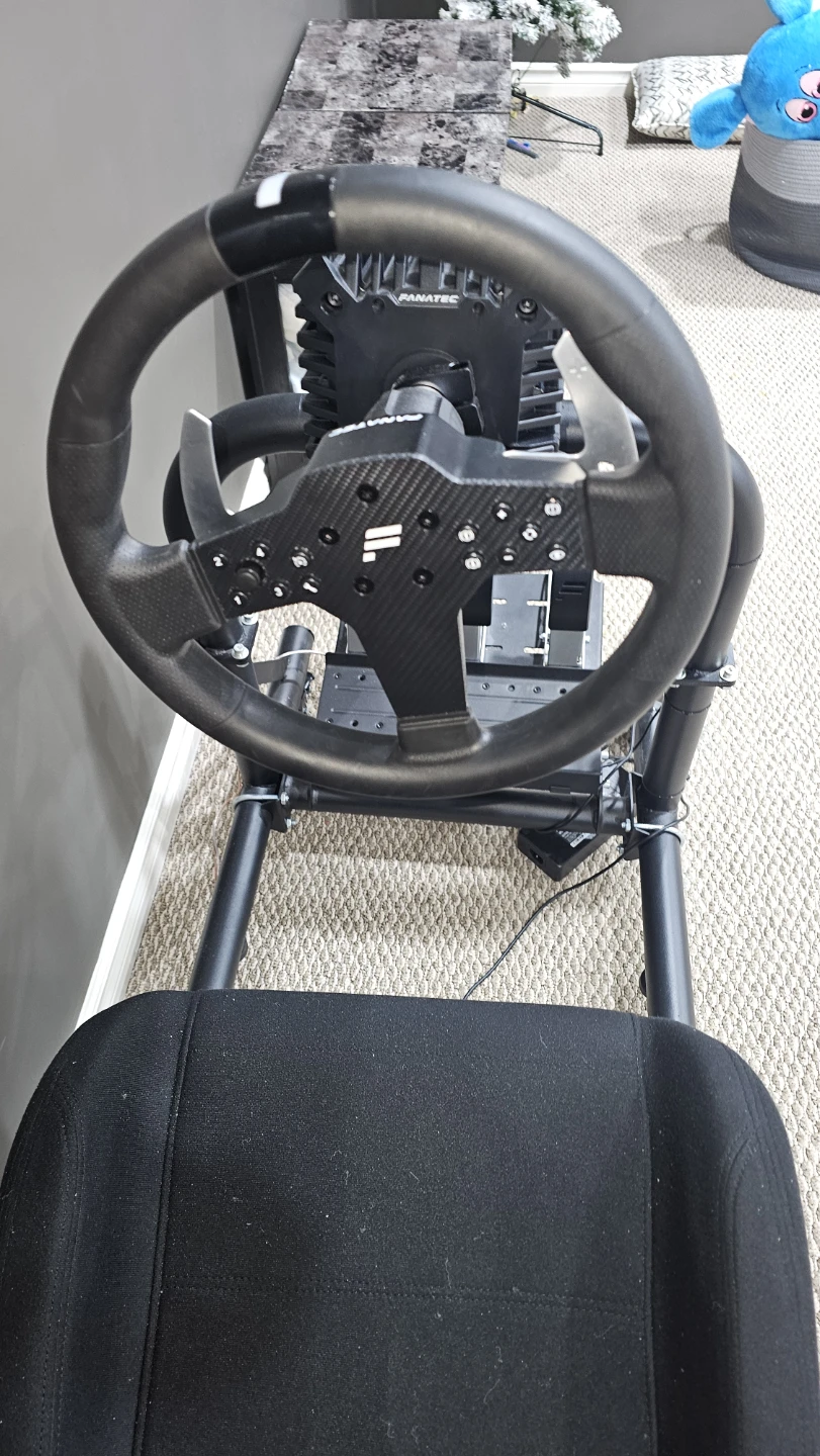 Fanatec Racing Simulator Cockpit - photo 2