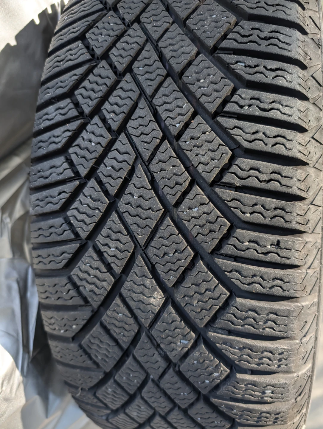 Continental VikingContact 7 Winter Tire 205/60R16 - photo 5