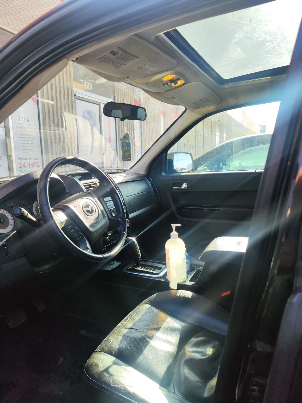 Black Mazda Tribute 2008 - photo 4