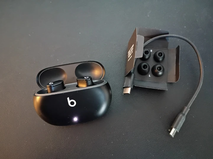 Beats Studio Buds (Software Issue) - photo 2