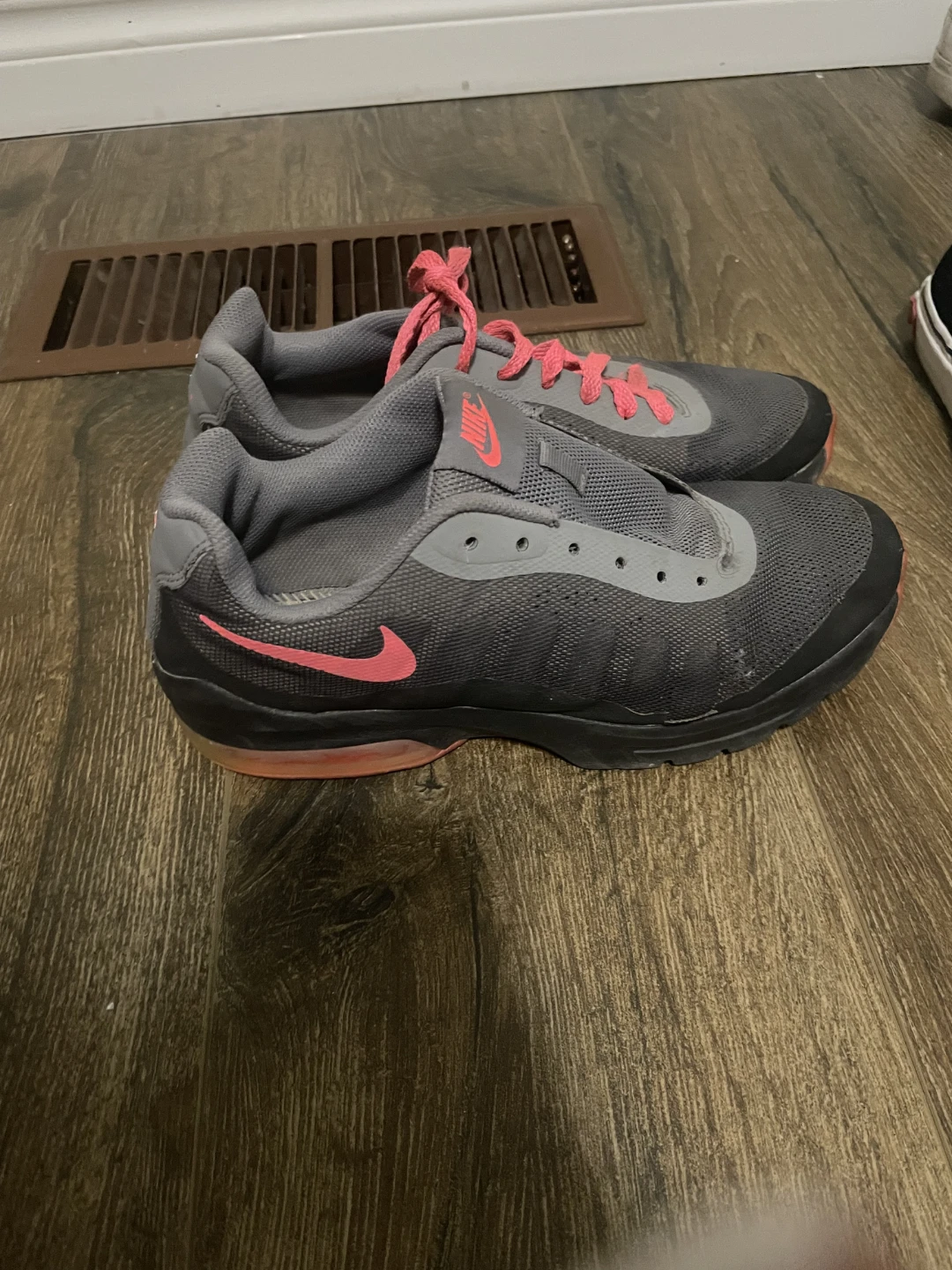 Nike Air Max  - Grey & Pink
