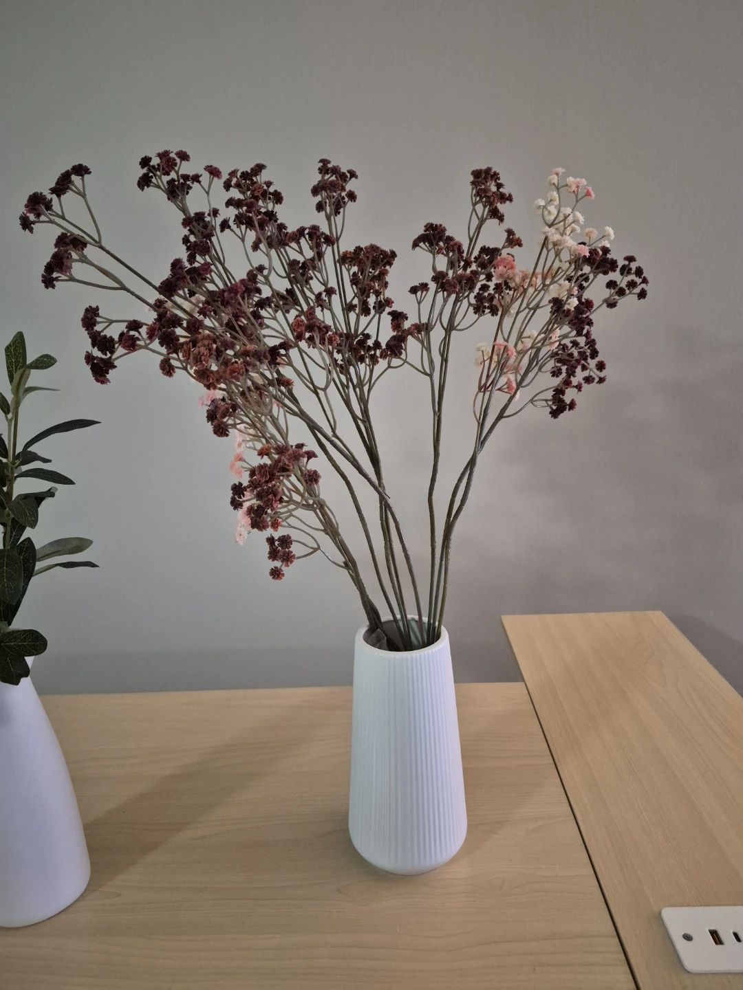 White Ceramic Vase with Artificial Flowers - photo 4