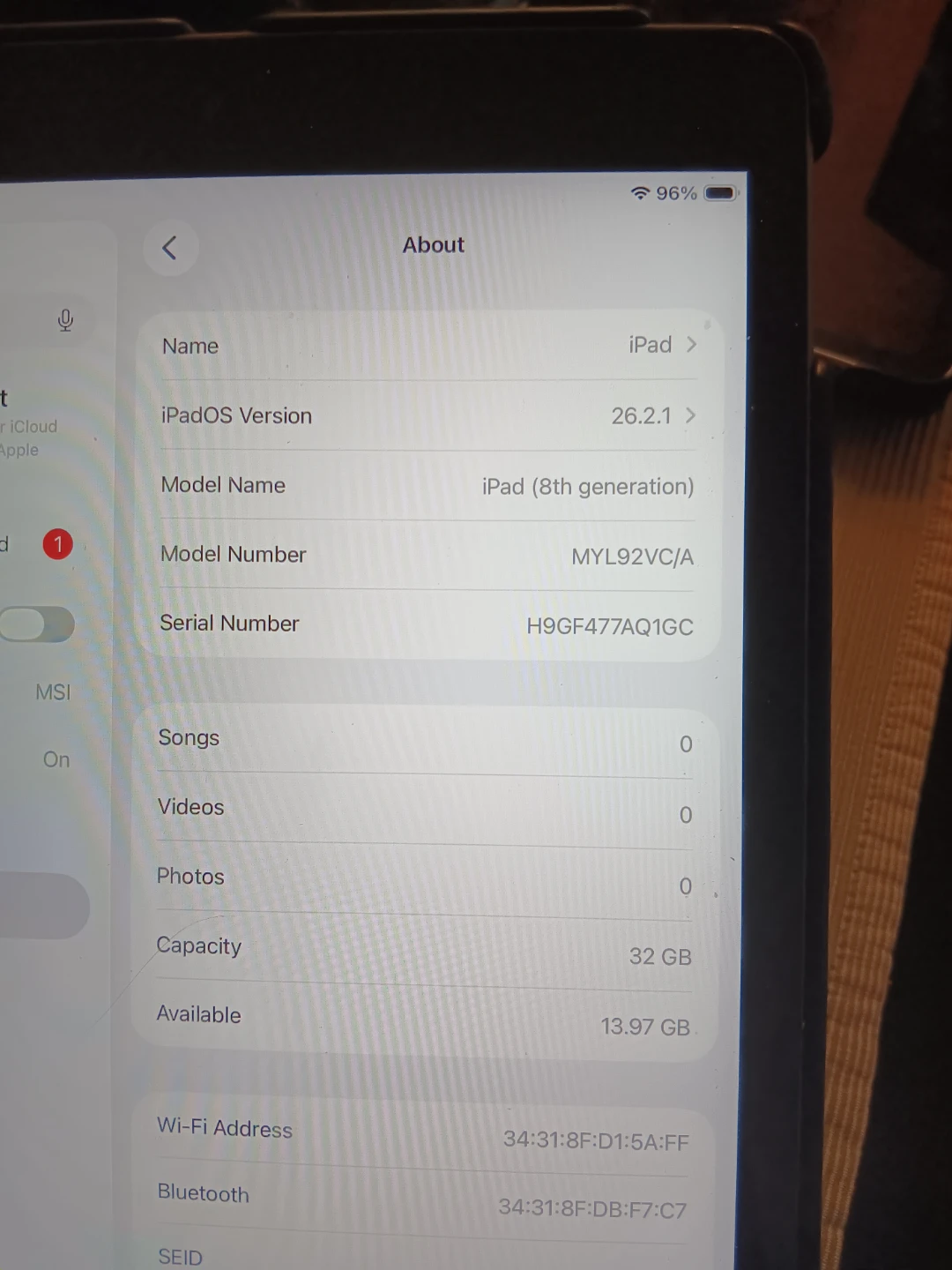 Apple iPad (8th Generation) - 32 GB