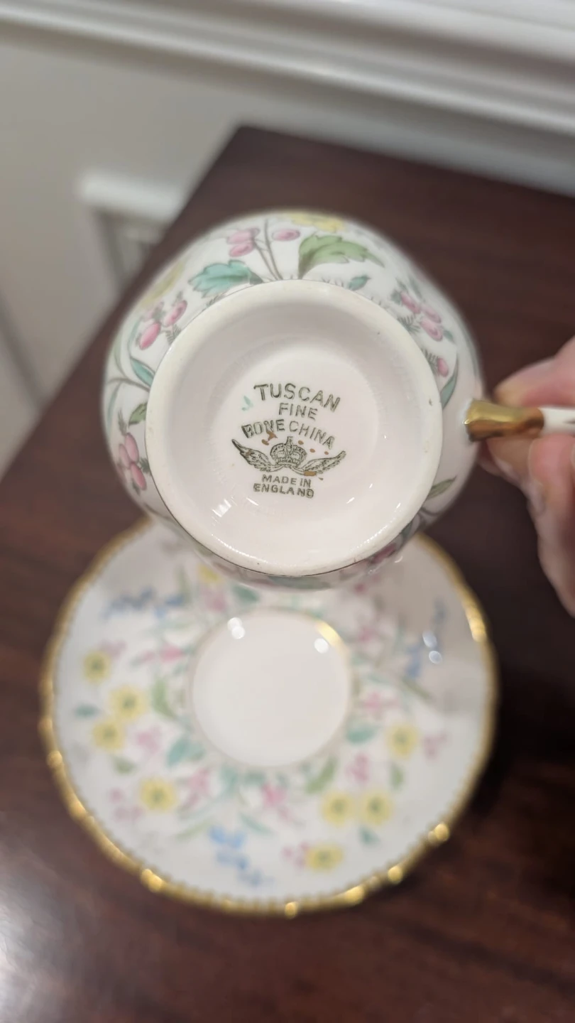 Tuscan Fine Bone China Teacup and Saucer Set - photo 4