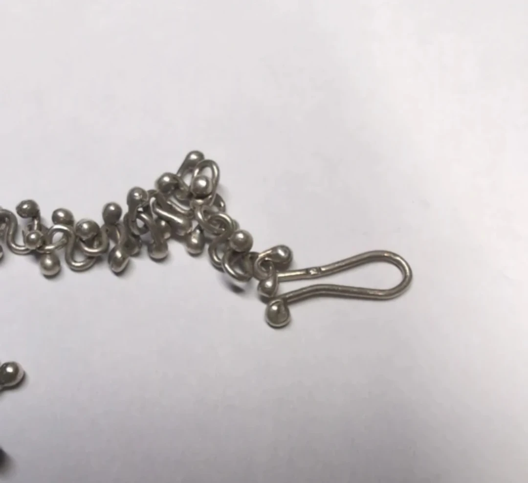 Silver Tone Necklace - photo 4