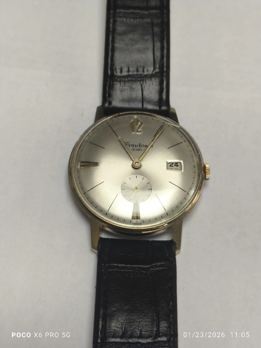 Wendona 17 Jewels Watch with Date