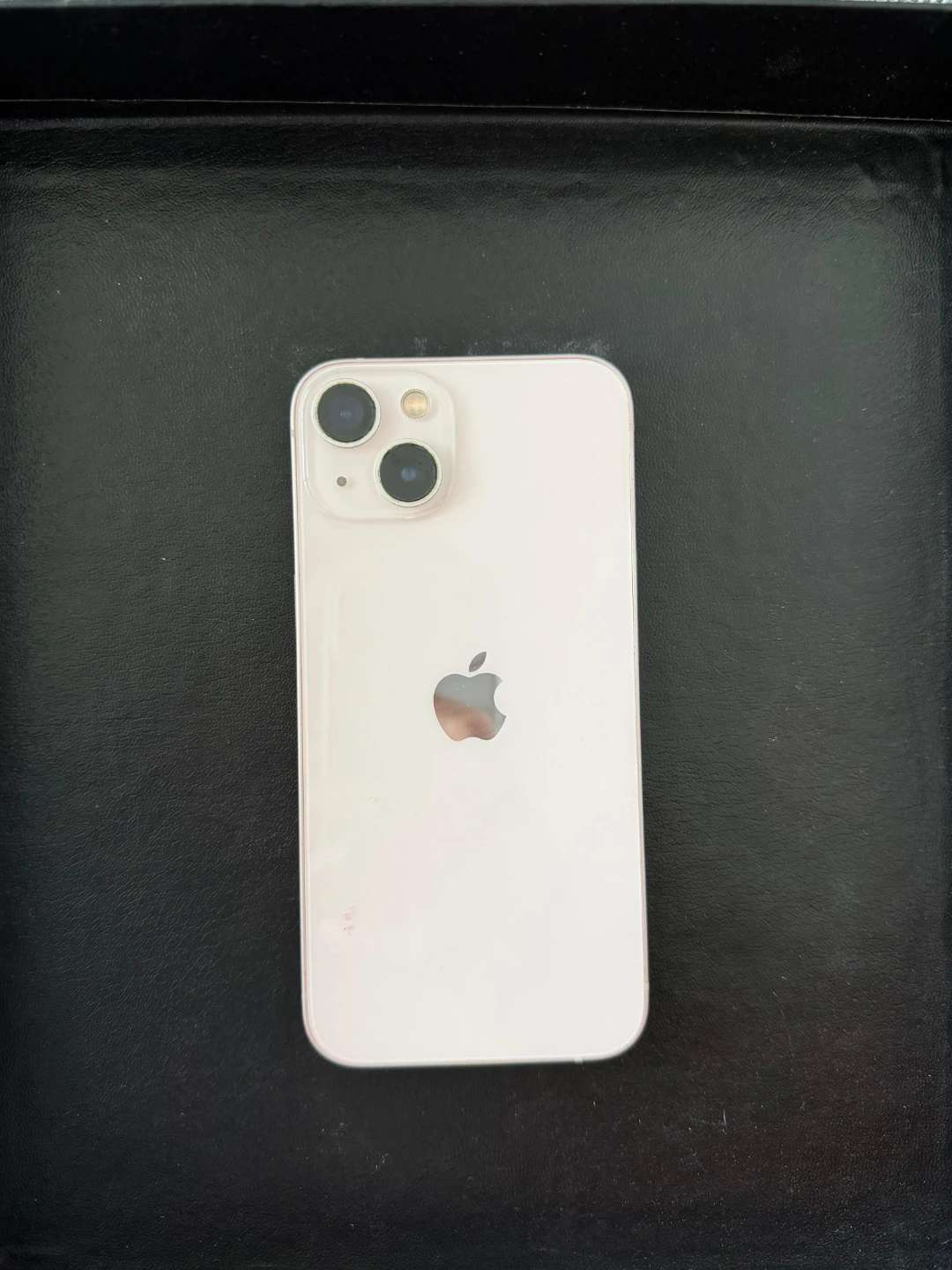 iPhone 13 - Pink