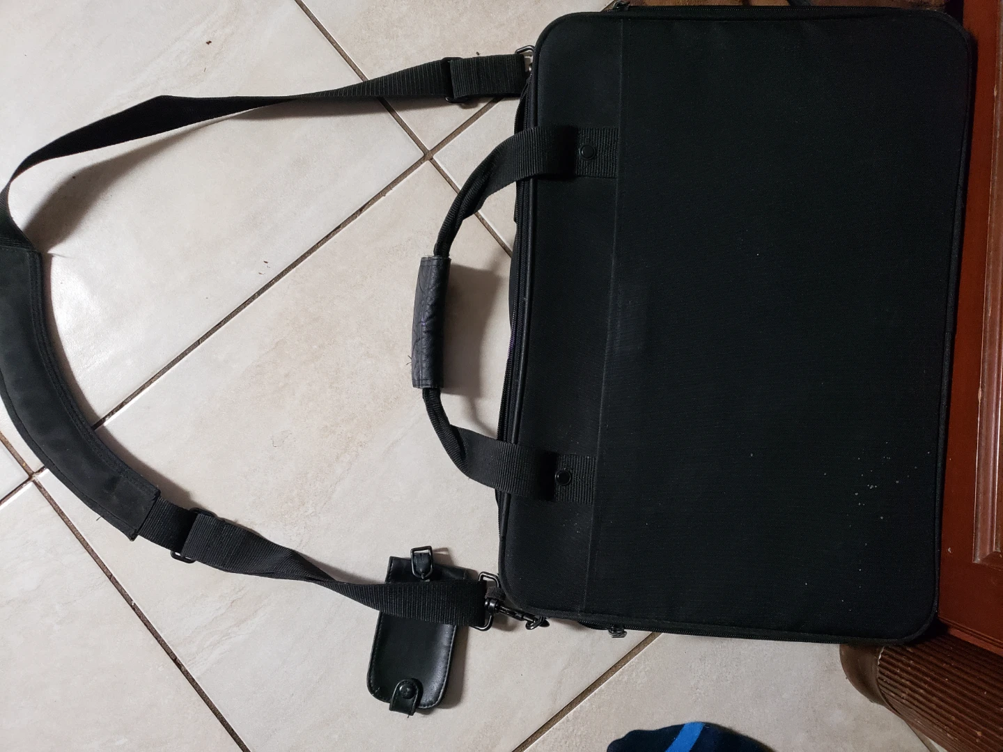 Black IBM Laptop Bag with Shoulder Strap - photo 2