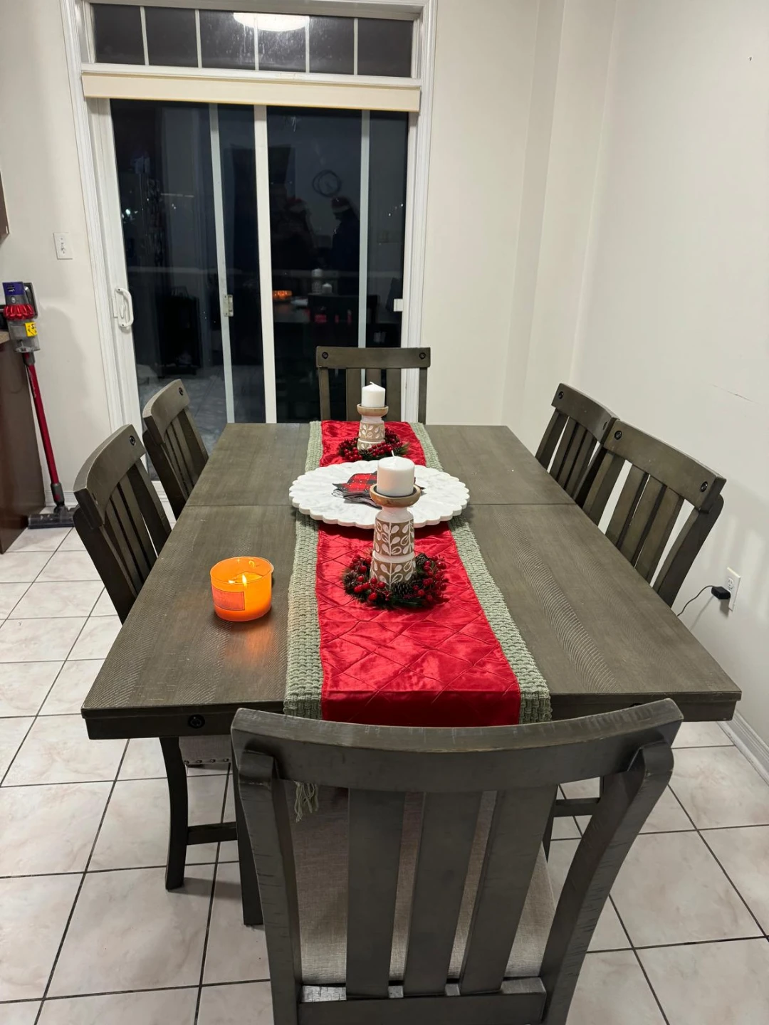 Dining table with 6 chairs