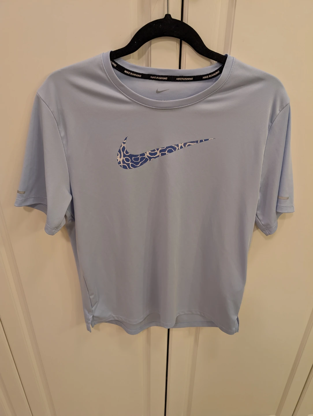 Nike Blue womenseDri-FIT Running Shirt - Size M - photo 5