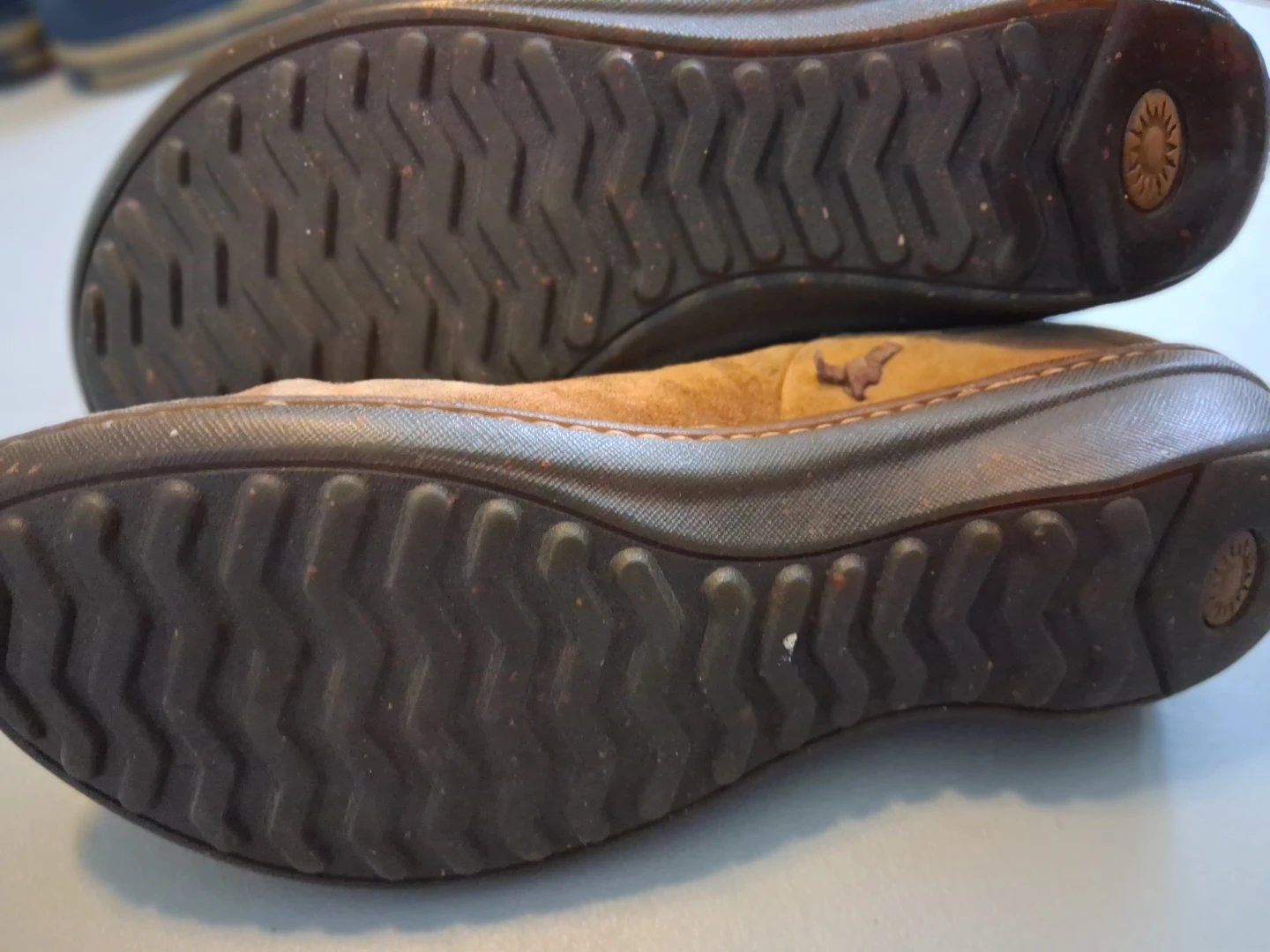 UGG Australia Suede Shearling Boots - photo 4