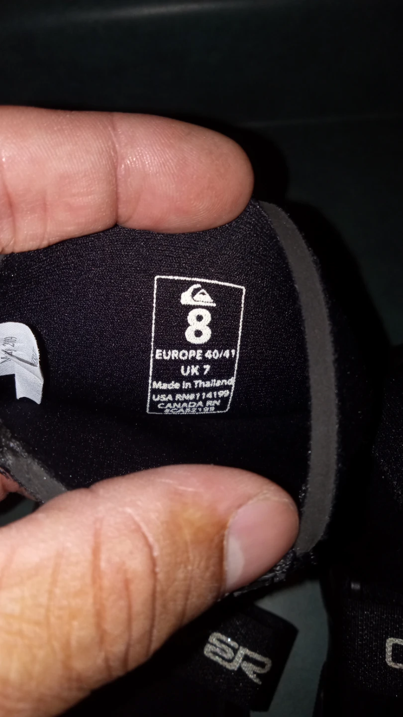 Quiksilver Wetsuit Boots - Size 8 - photo 5