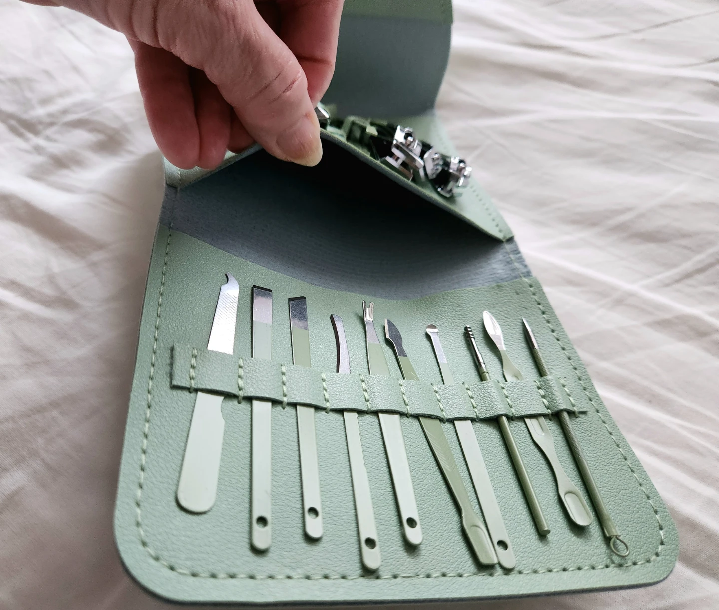 Mint Green Manicure Set - New! - photo 5