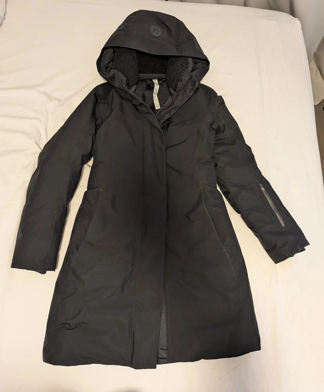 Lululemon 600-Down-Fill Parka (size 6) - photo 3