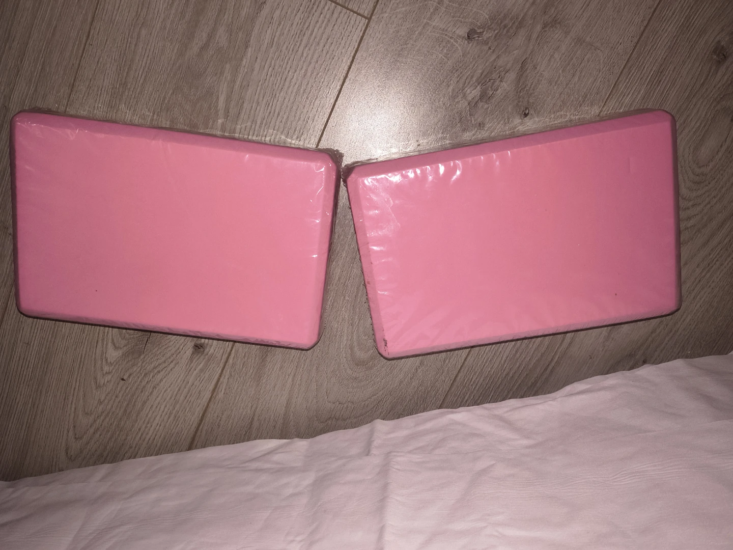 Brand New Pink Yoga Blocks - Set of 2🏆 - photo 2