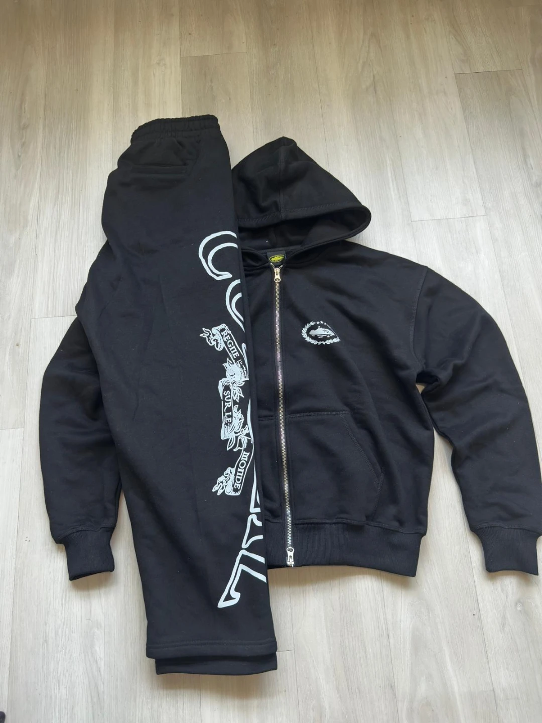 Corteiz Black Hoodie & Sweatpants Set