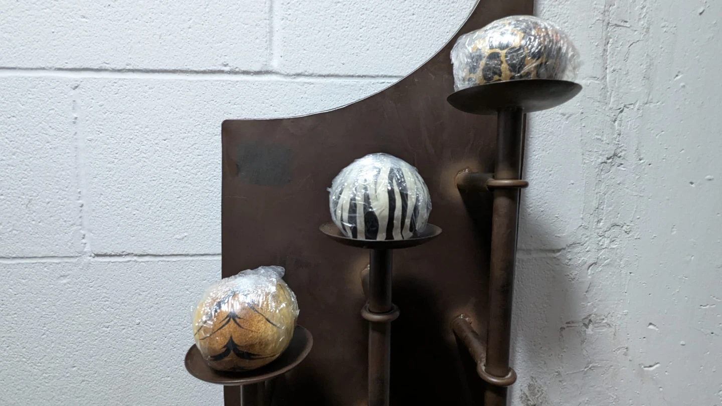 Metal Candle Holder with 3 Animal Print Candles - photo 4
