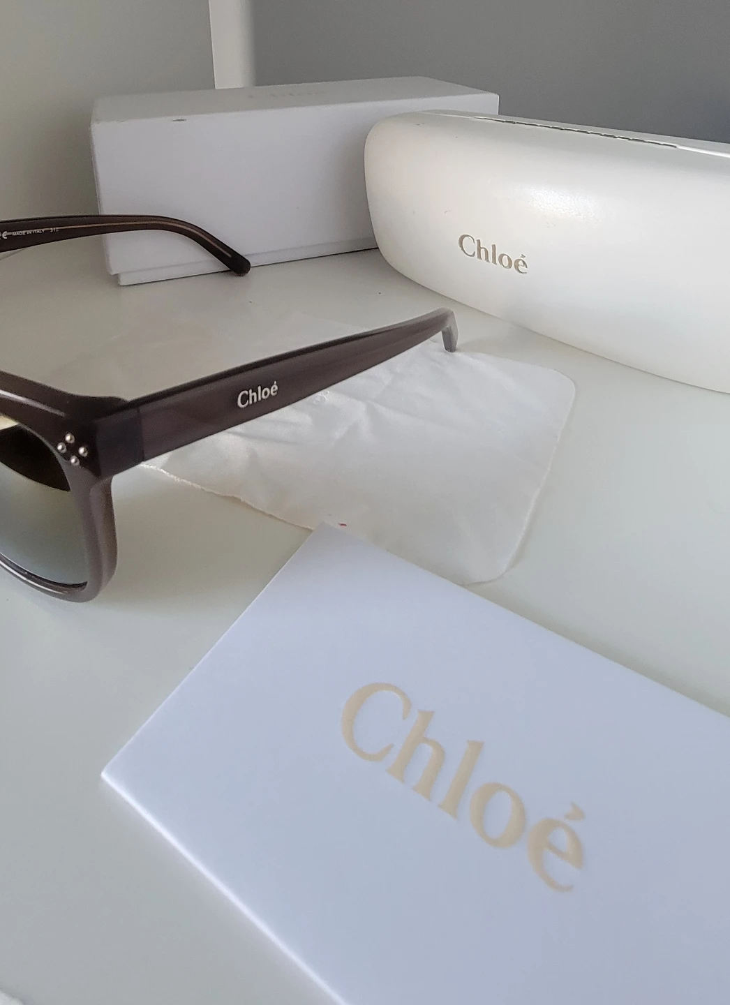 Authenic Chloé CE692s Sunglasses with Case - photo 5