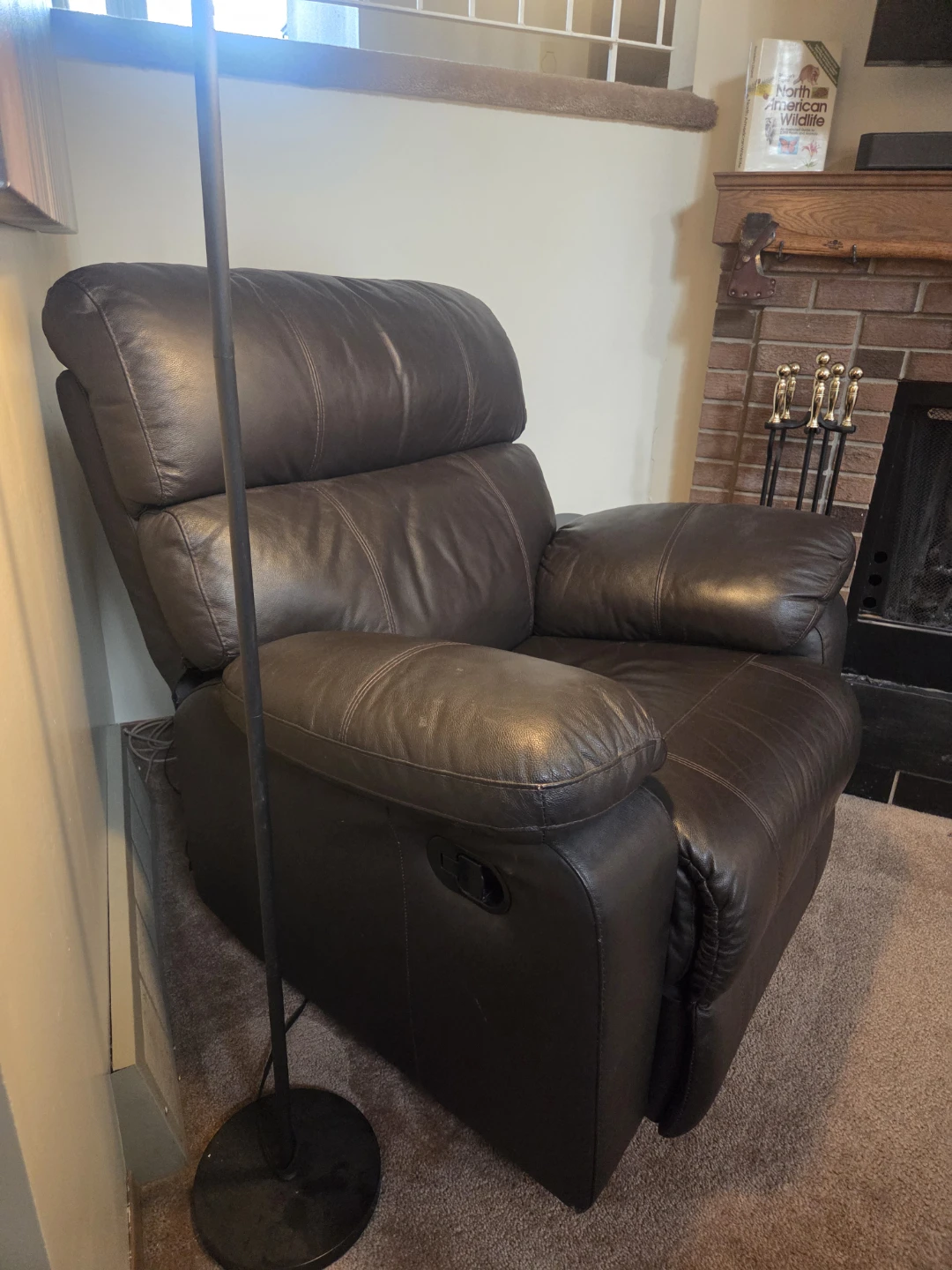 Brown Leather Recliner Chair - photo 4