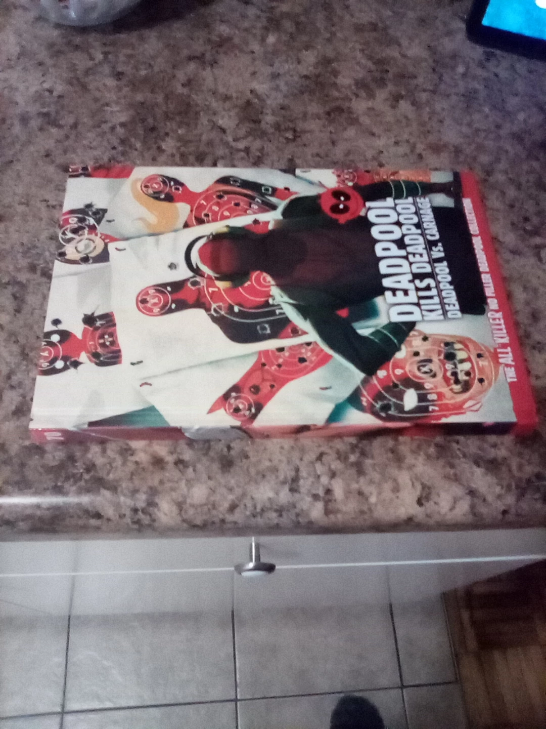 Deadpool Kills Deadpool vs Carnage Book - photo 3