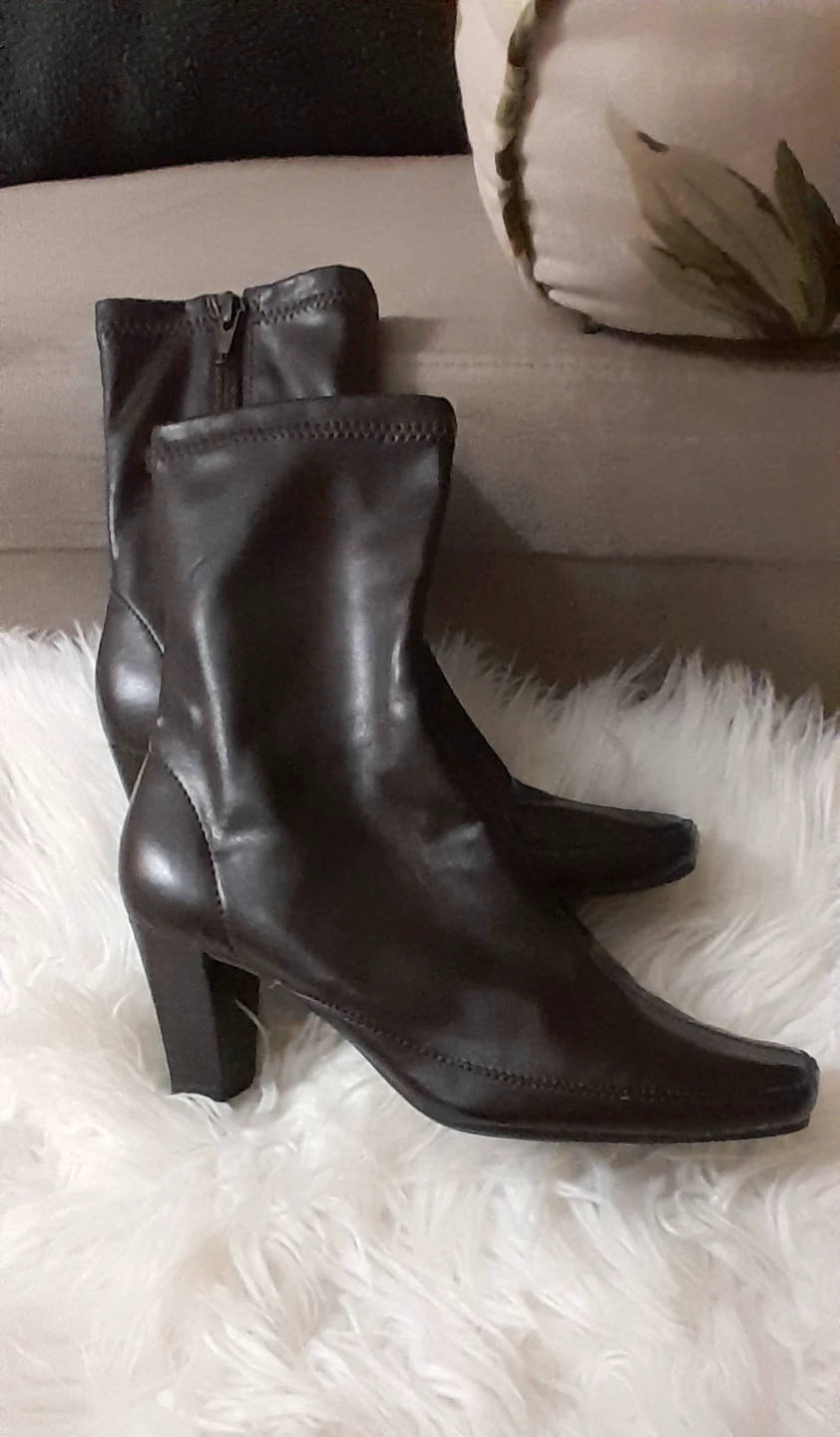 Aerosoles Ankle Boots Size 5.5M