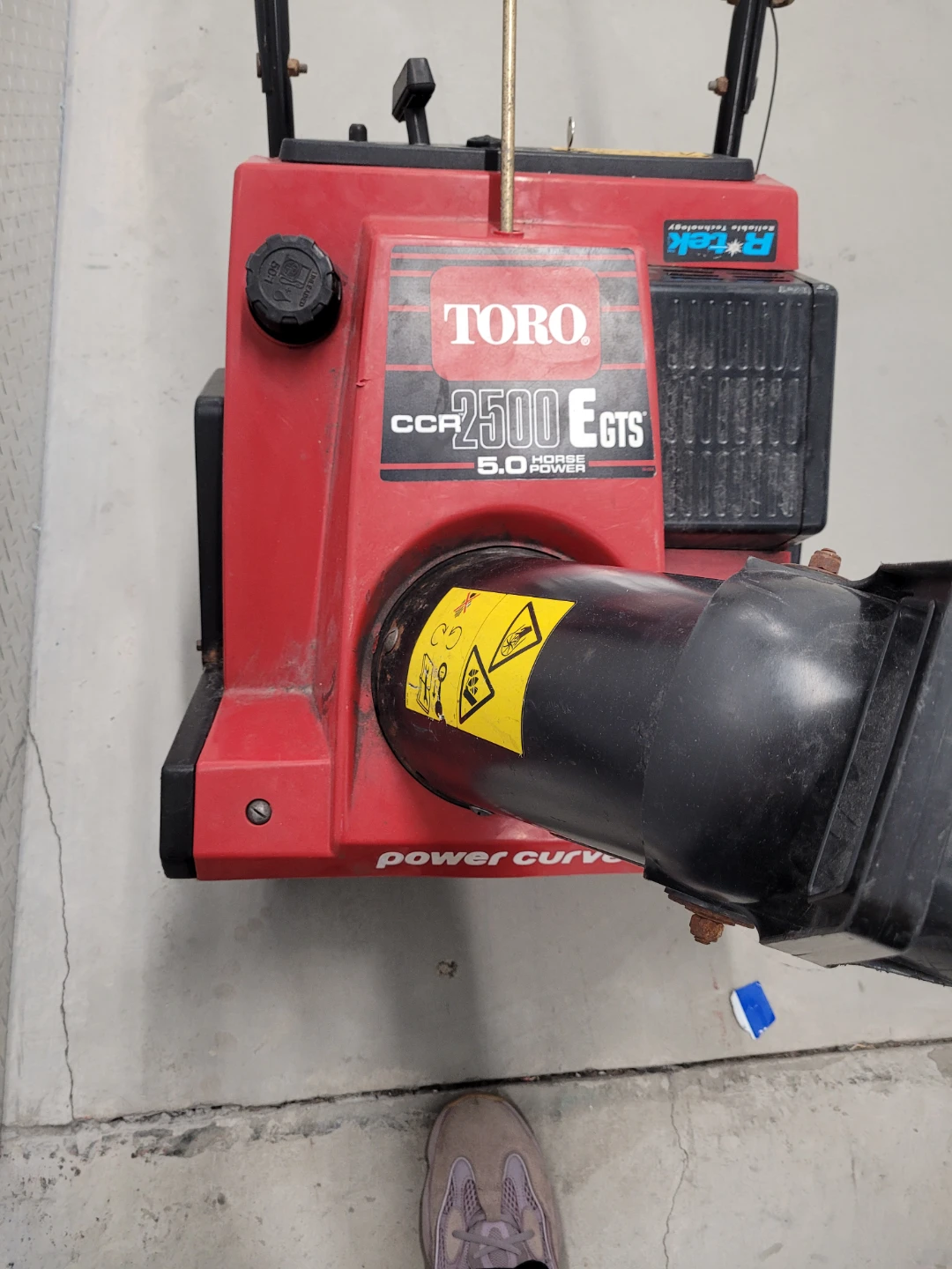 Toro CCR 2500 E GTS Snow Blower - photo 2
