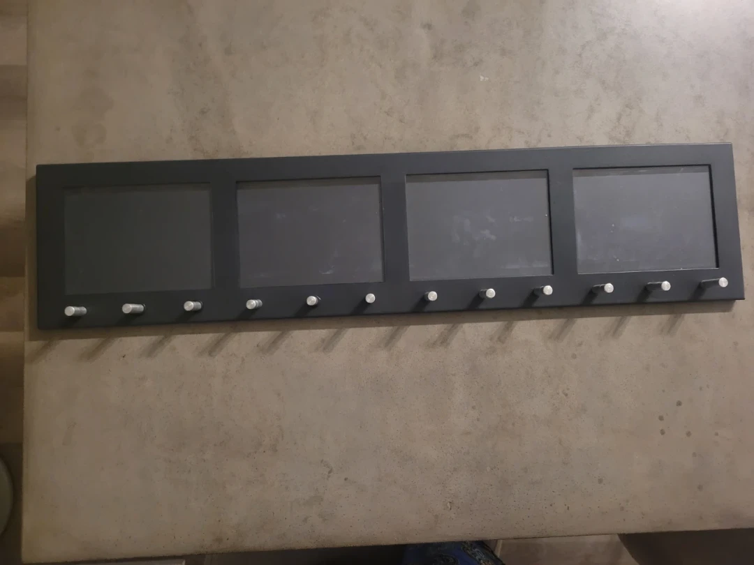 Umbra Multiframe Photo Display