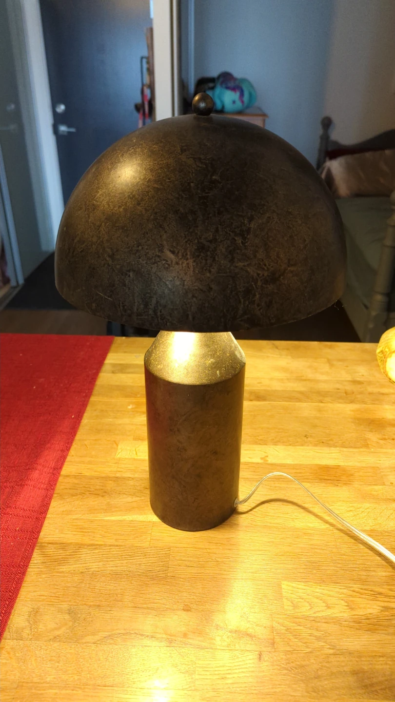 Mushroom shaped Lamp - Bronze