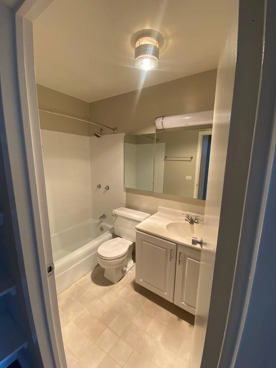 Apartment for Rent - 1Bed 1 bath - photo 5