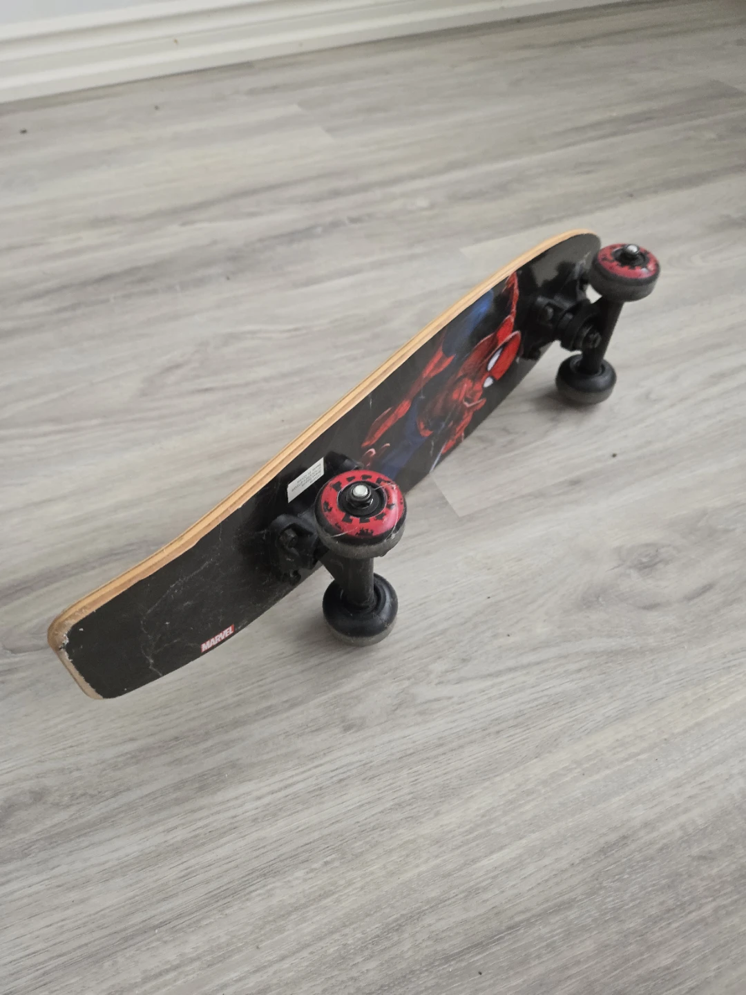 Marvel Spider-Man Skateboard - photo 2