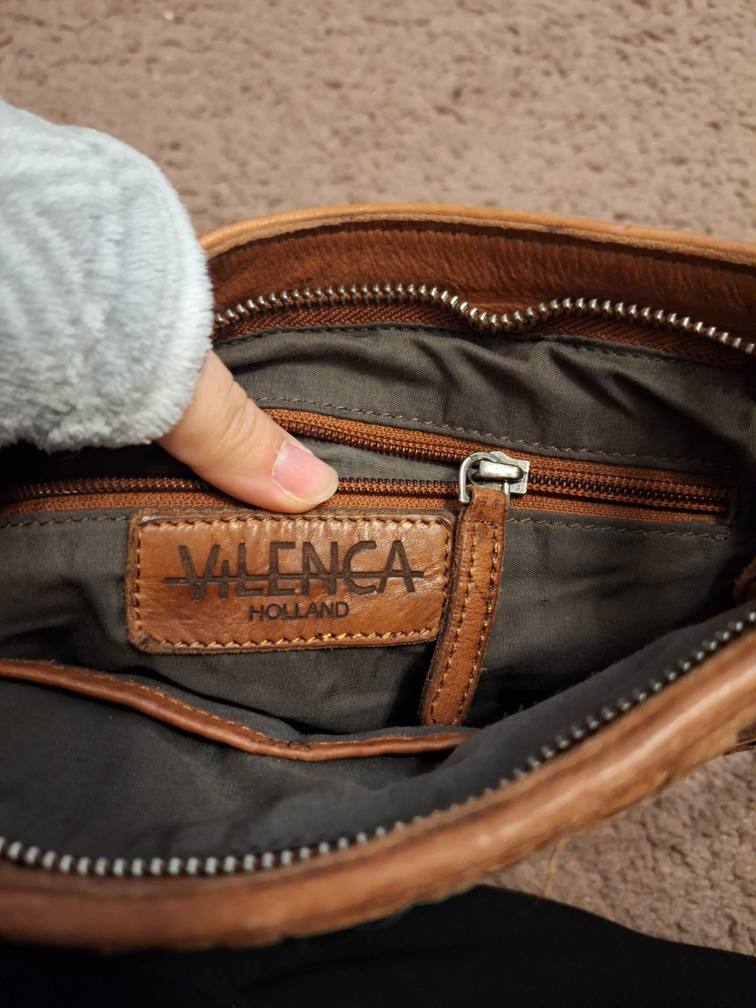 Valenca Holland Crossbody Bag - photo 5