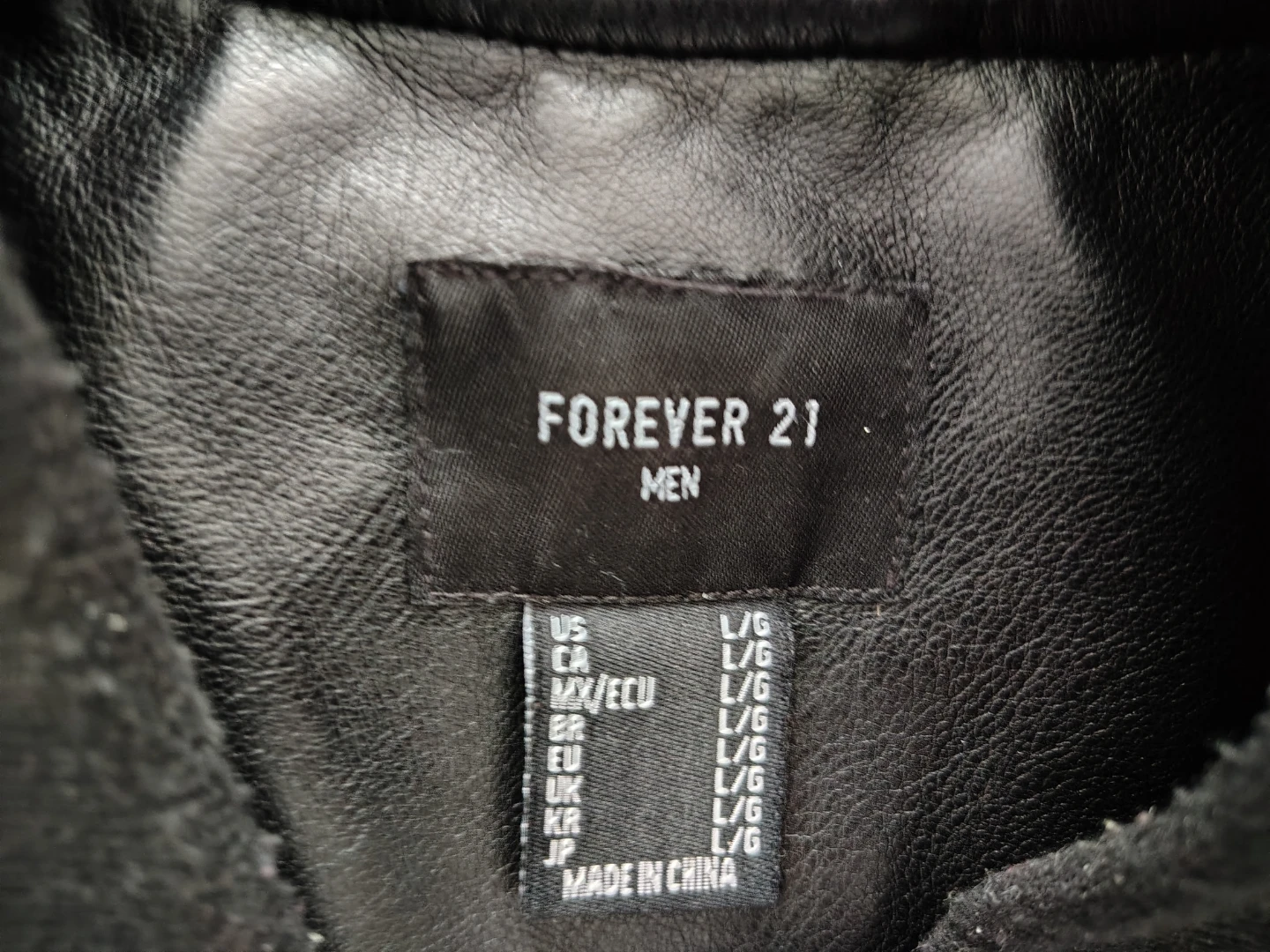 Forever 21 Men's Black Faux Leather Bomber Jacket - L - photo 2