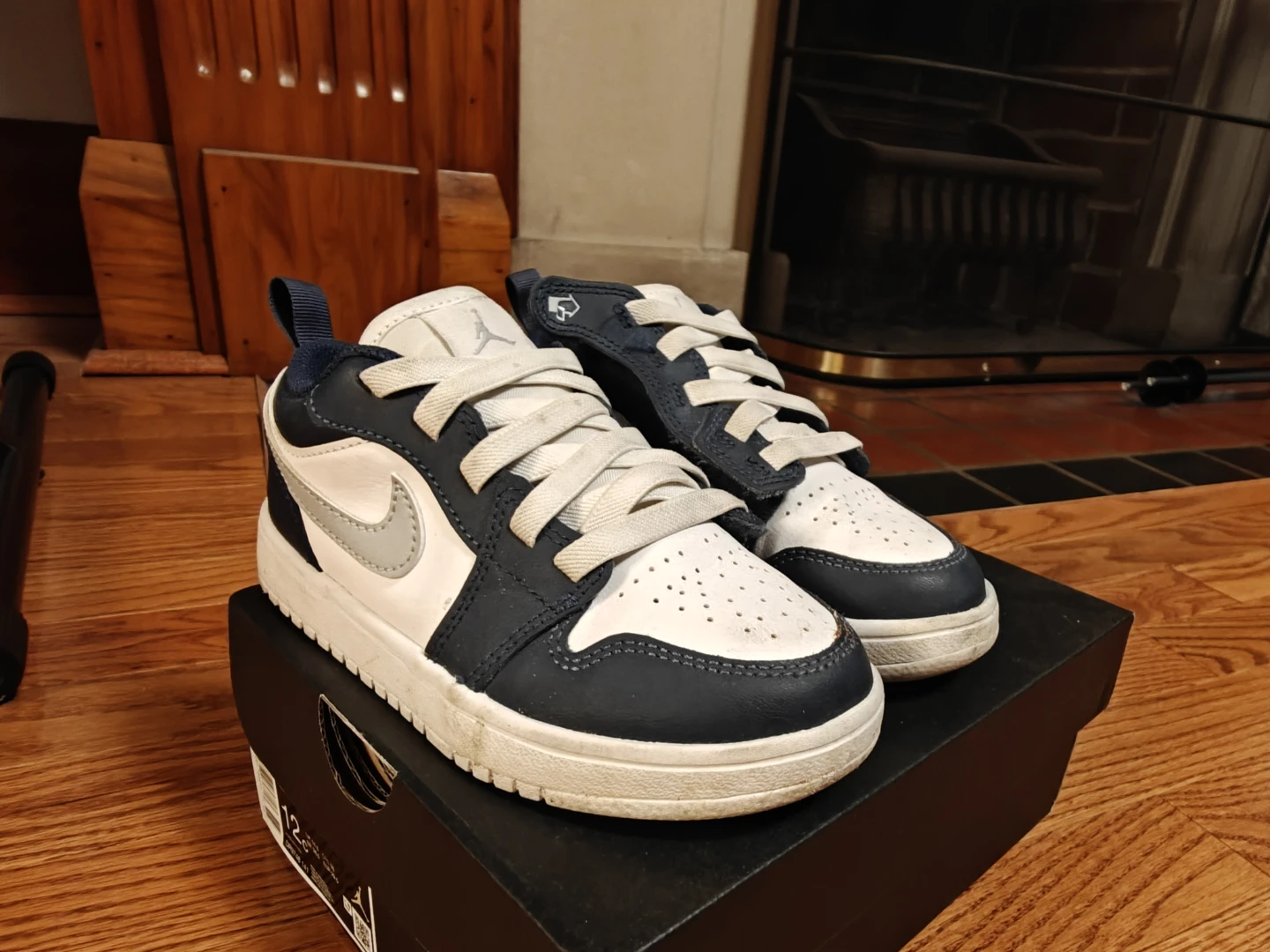 Jordan 1 Low Alt (PS) Toddler Shoes - Size 12C - photo 2