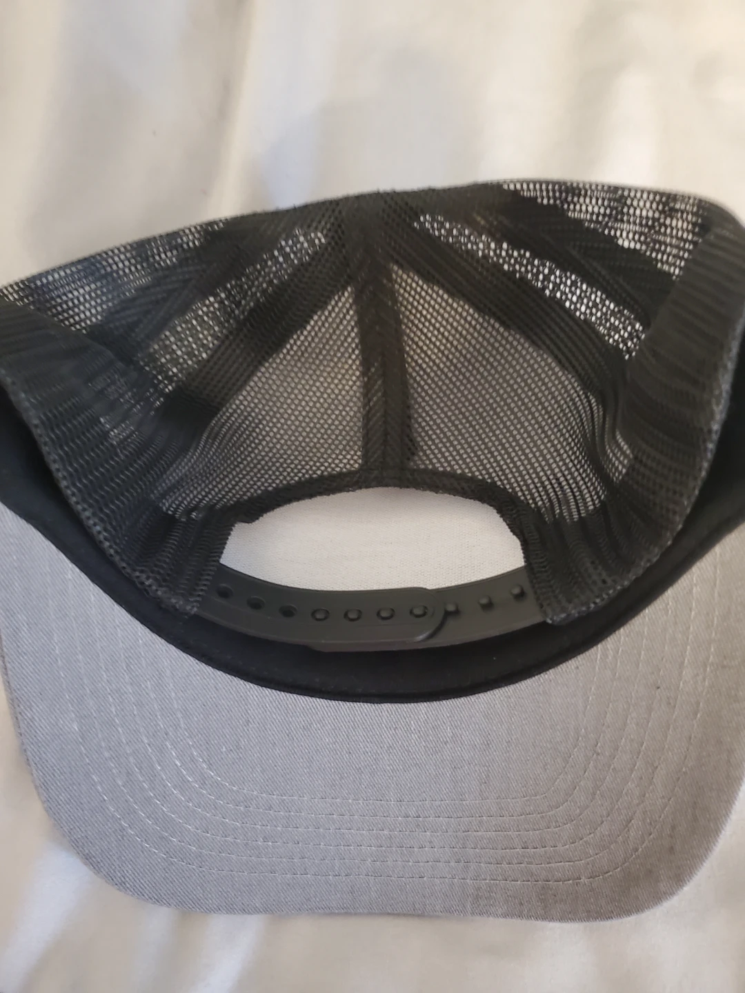 Gray Trucker Hat 🧡 - photo 2