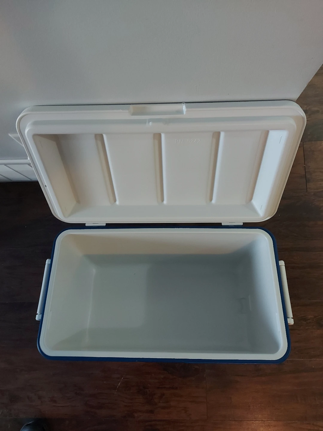 48 Qt. Coleman Blue & White Cooler - photo 3
