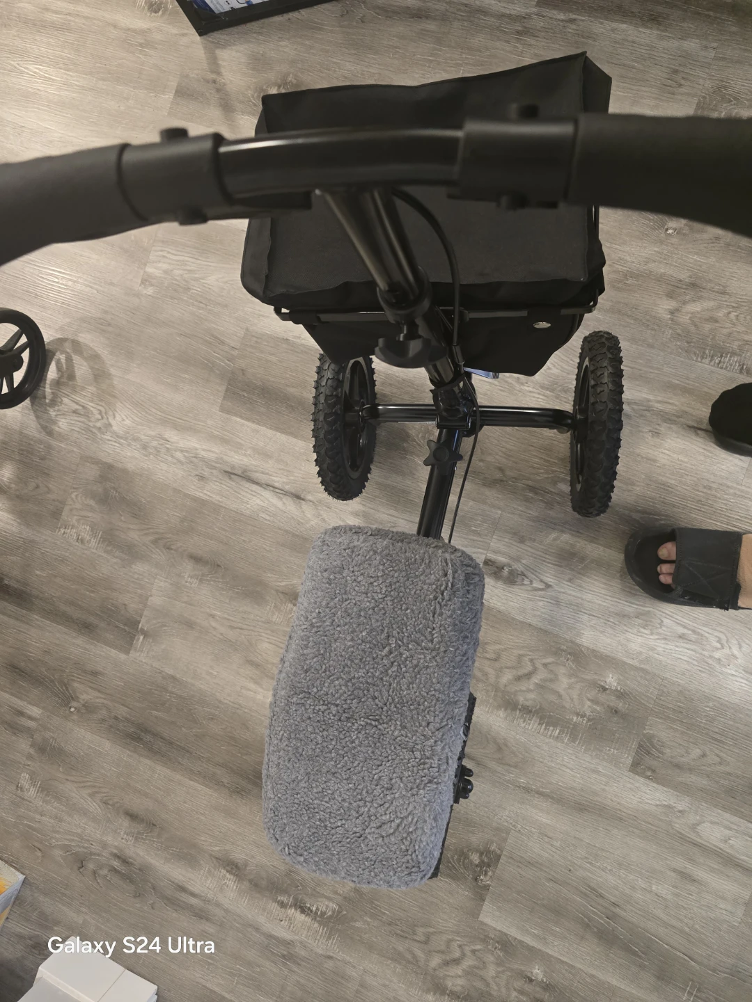 Vevor Knee Walker Scooter - photo 3