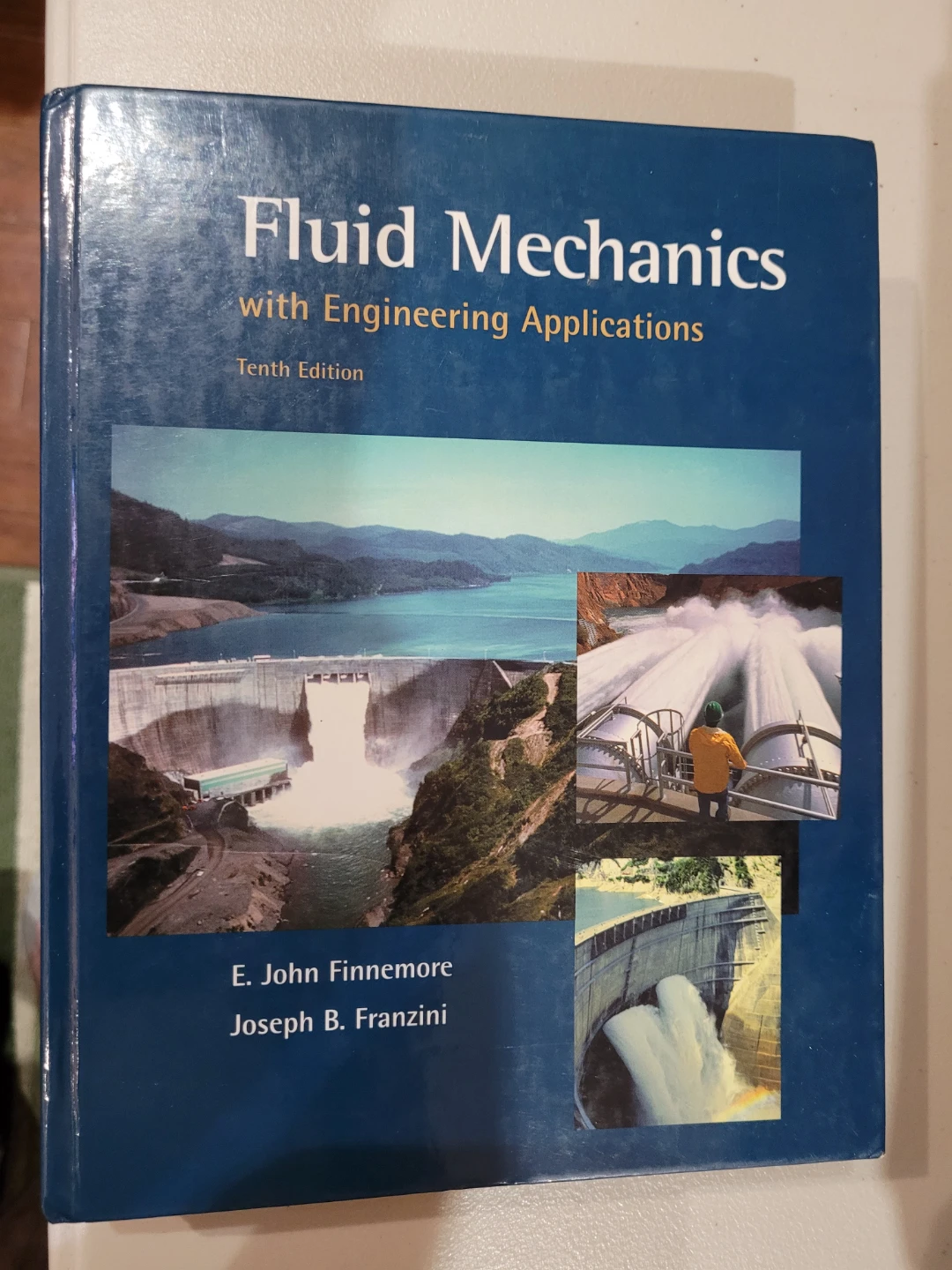 Fluid Mechanics with Engineering Applications