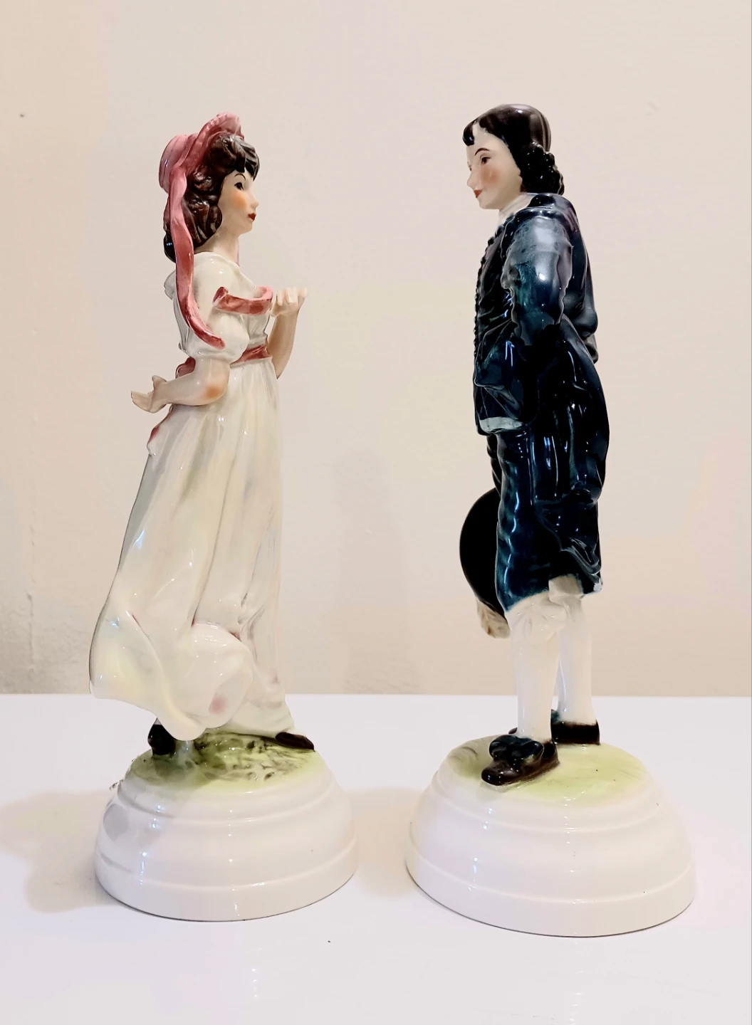 Vtg. W. German Goebel Blueboy & Pinkie Statues - photo 2