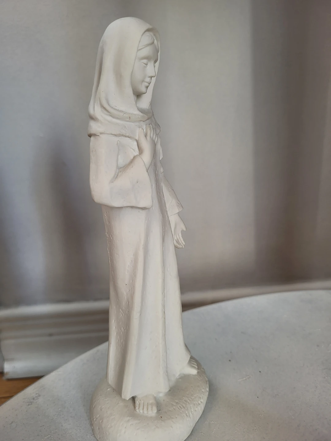 White Ceramic Nun Figurine - photo 2