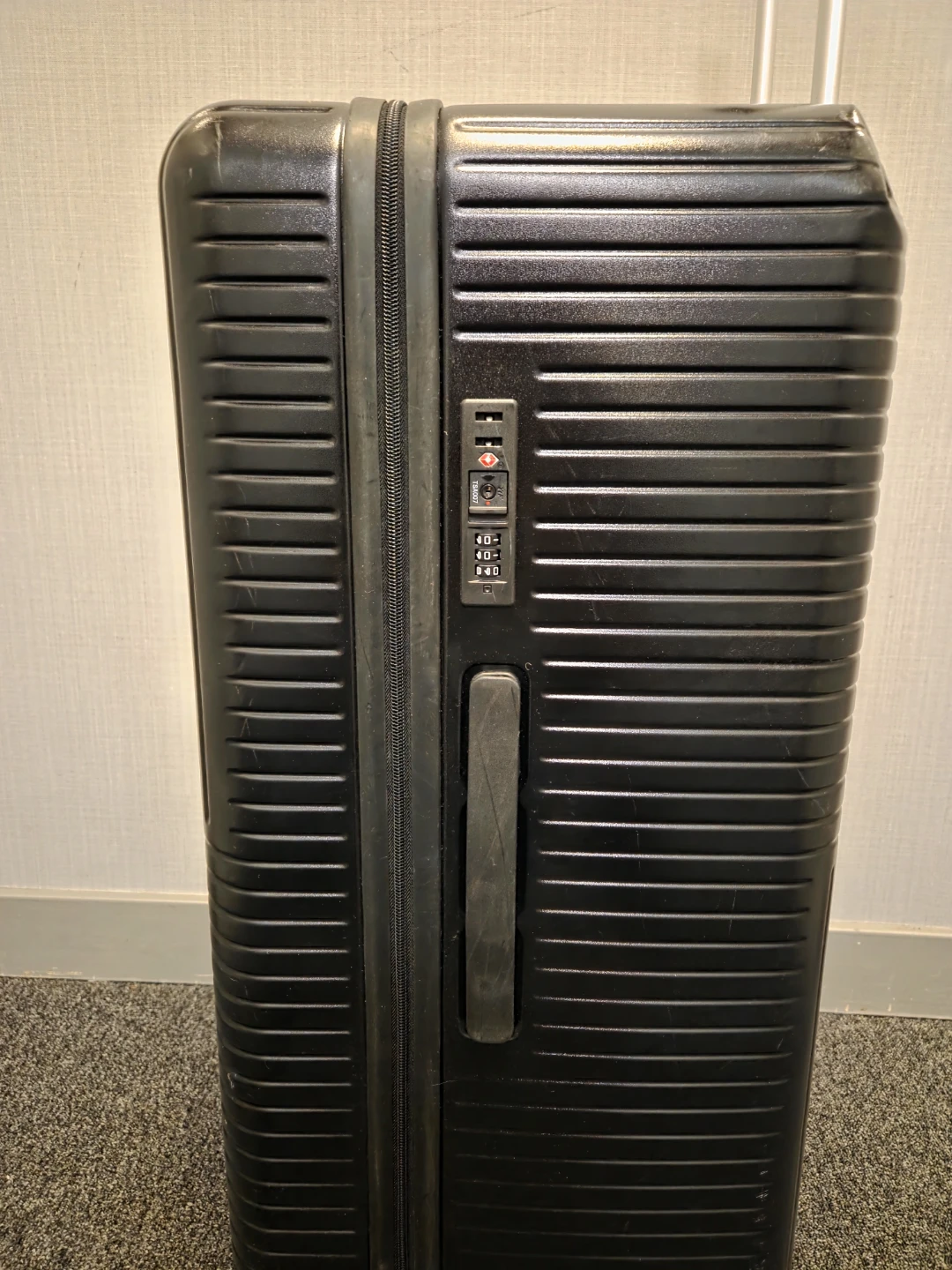 Verage Rome 28“ Large Hardside Expandable Luggage - photo 3