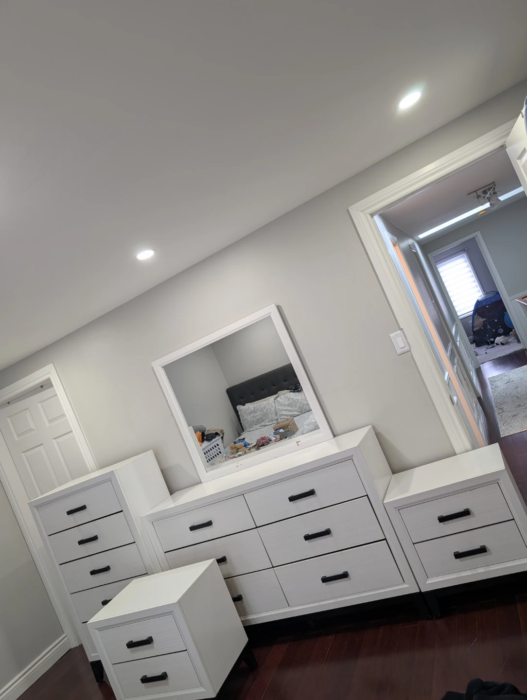 White Bedroom Set - Dresser, Mirror, Nightstands - photo 2