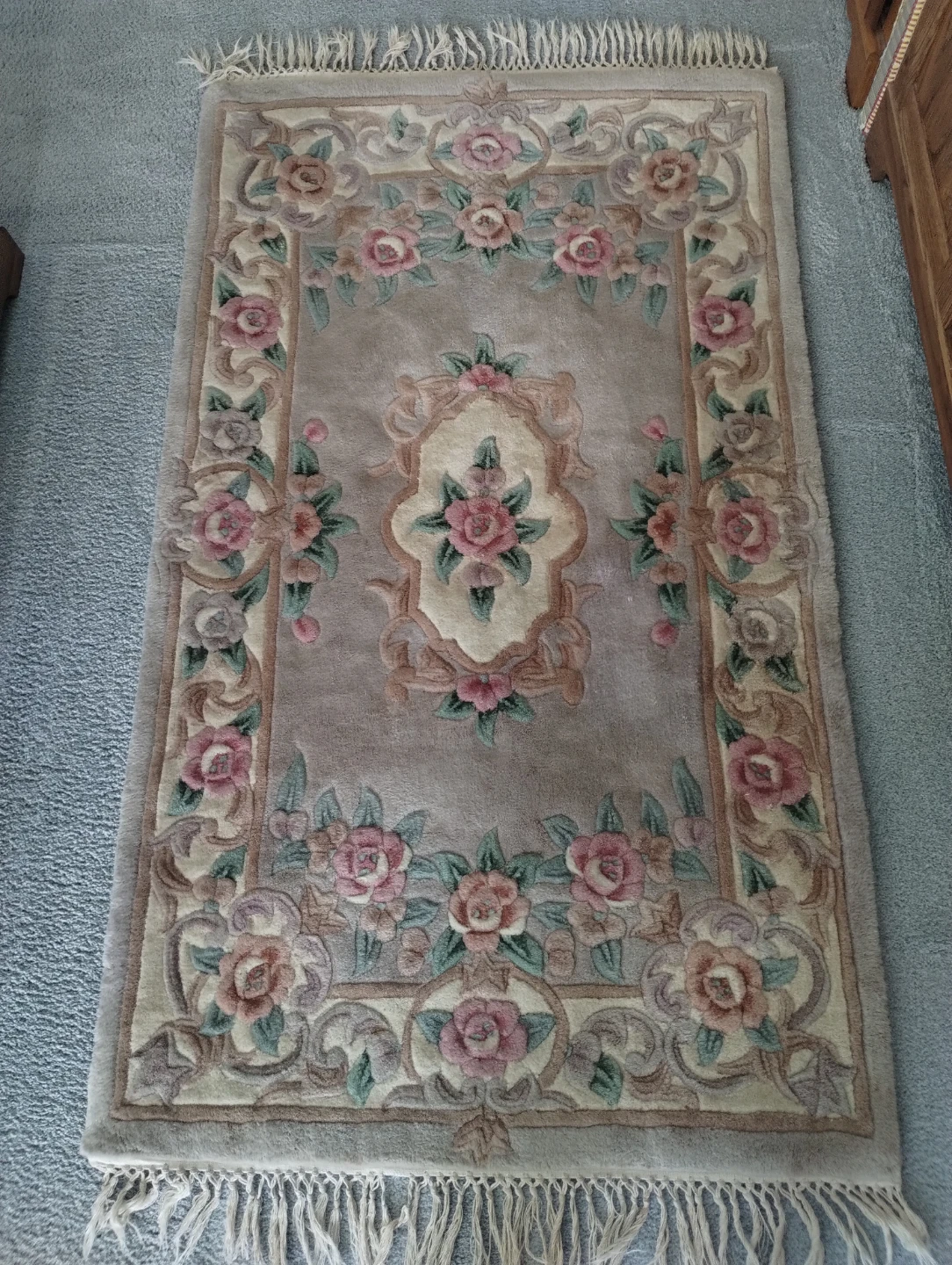 Area Rug with Floral Design