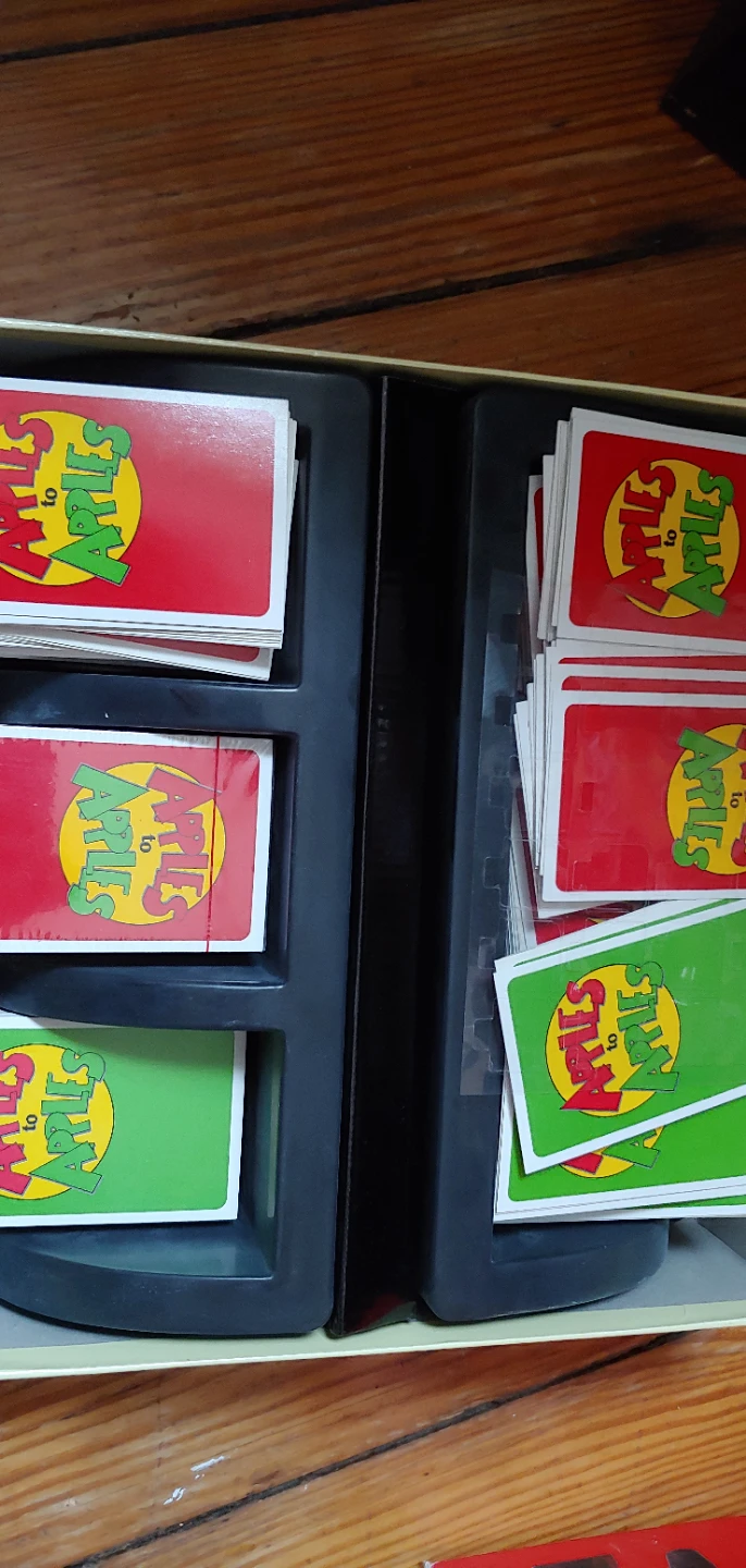 Apples to Apples Party Box , Expansion ONE🥕 - photo 2