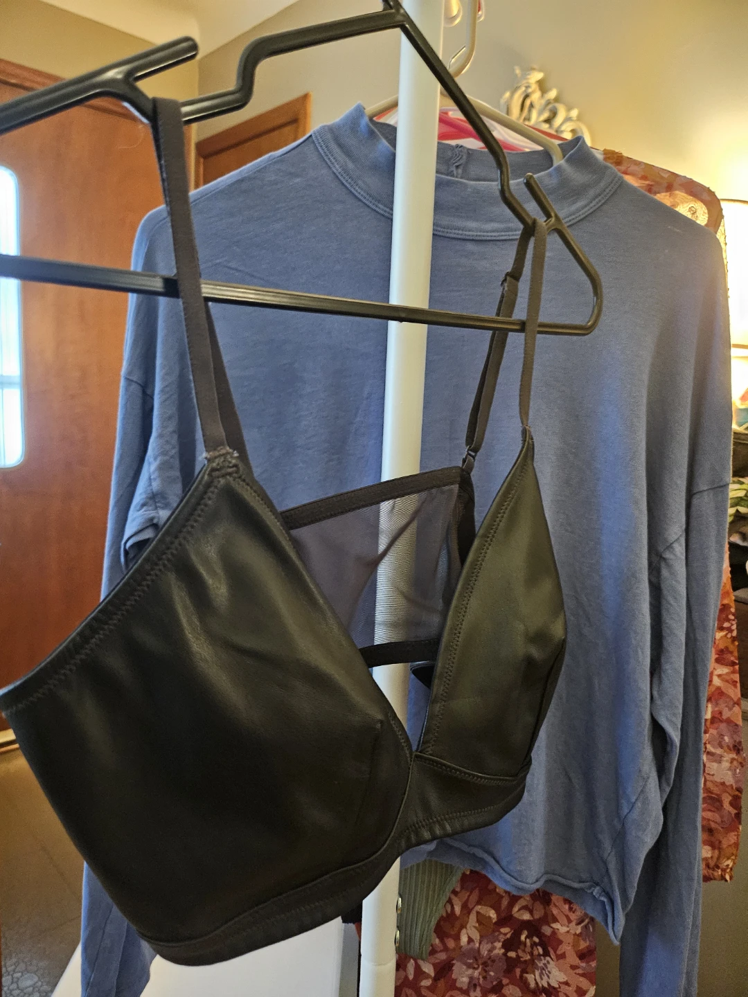 Black faux leather bralette - Size Large